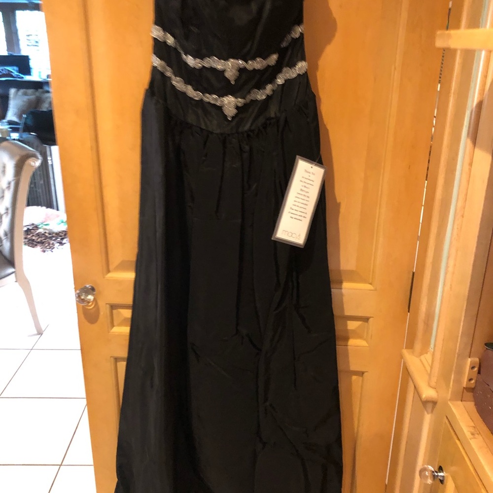 Long black dress